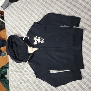 Hollister small men's sweater